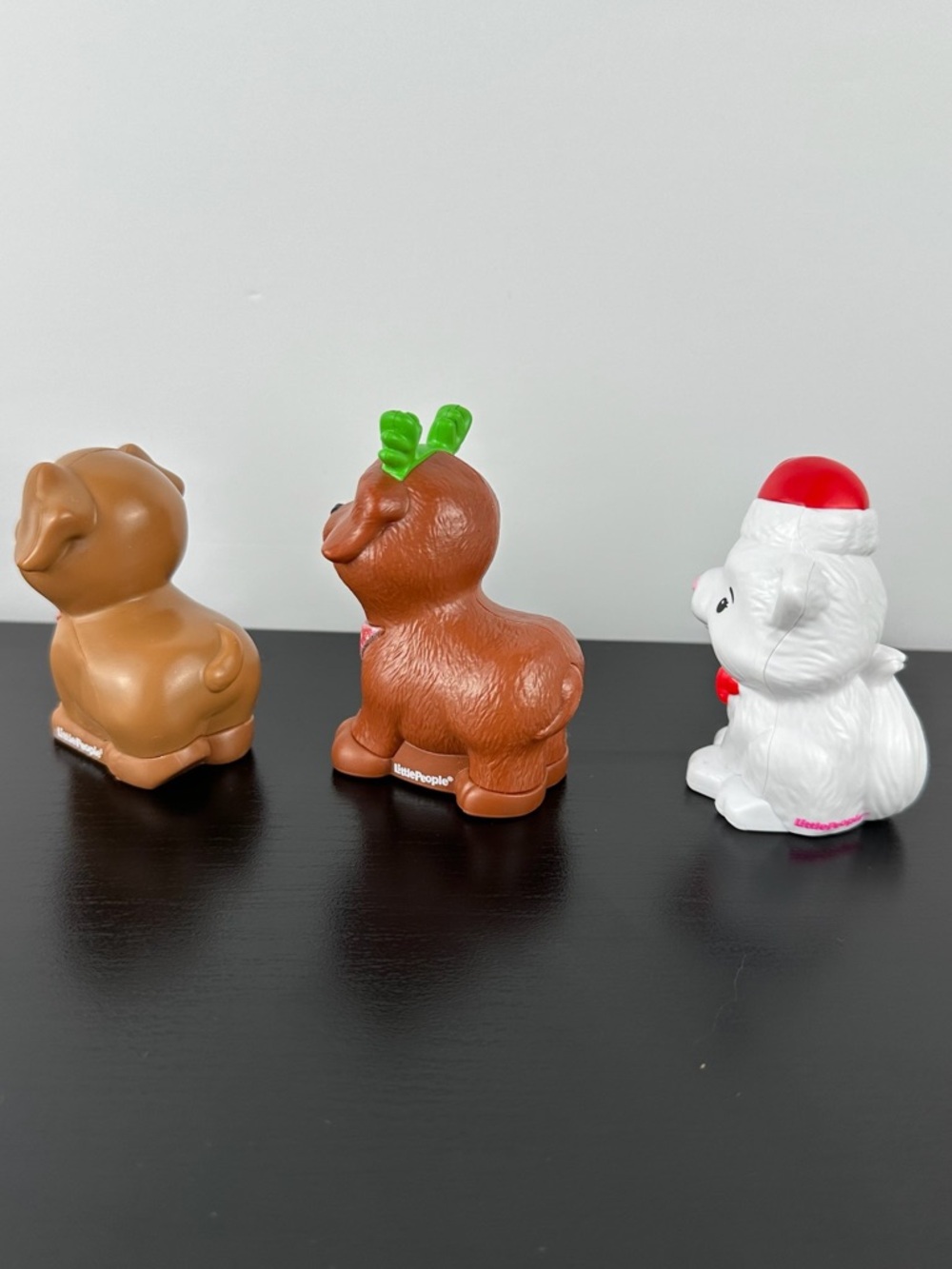Fisher Price Little People Lot of 3 Pets Reindeer Dog Santa Cat Puppy Figurines - Picture 3 of 3